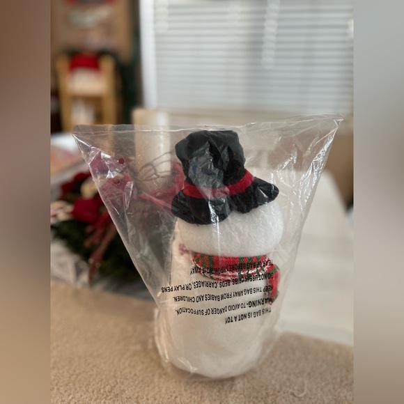 Snowman Holiday Gift Towel Set, 4-piece, NWT - Picture 2 of 4